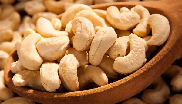 أضرار الكاجو