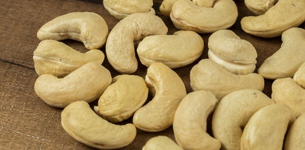 أضرار الكاجو