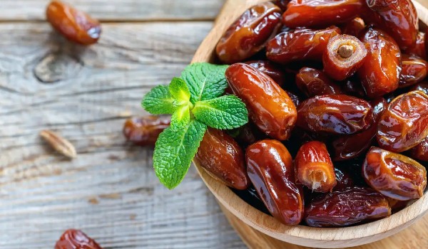 تفسير البلح في المنام