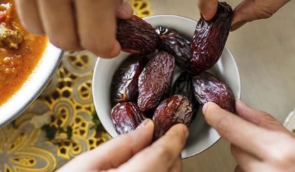 تفسير البلح في المنام