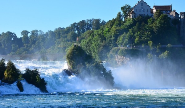 شلالات سويسرا