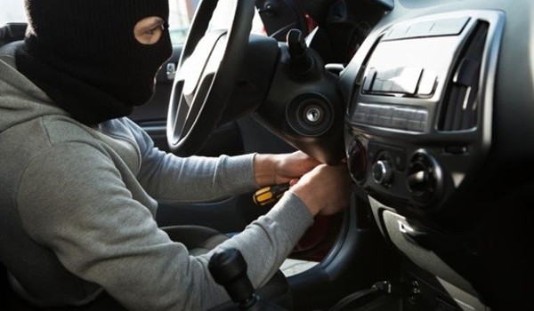 سرقة السيارة في المنام