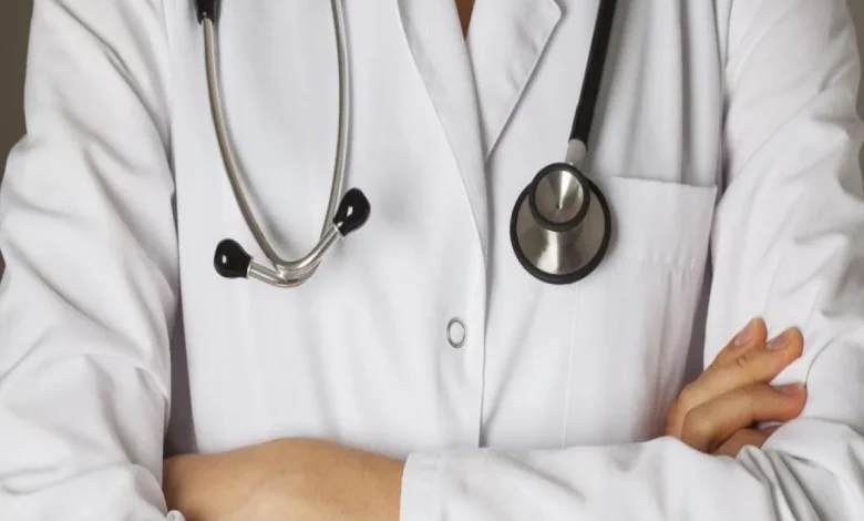 الأطباء العرب في باريس