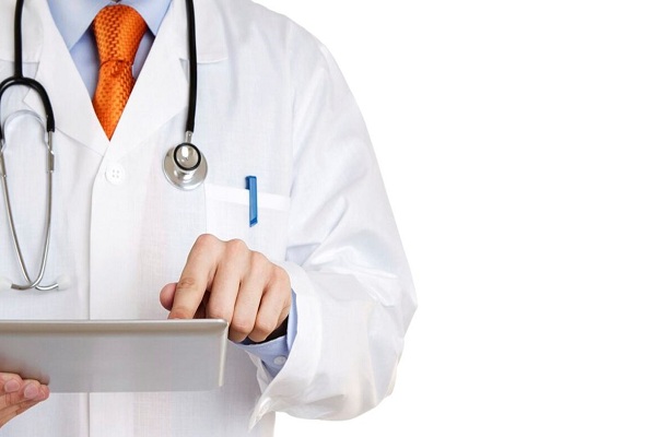 الأطباء العرب في براغ