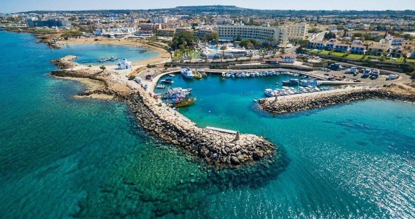 السياحة في أيا نابا