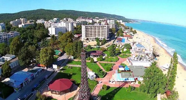 السياحة في فارنا