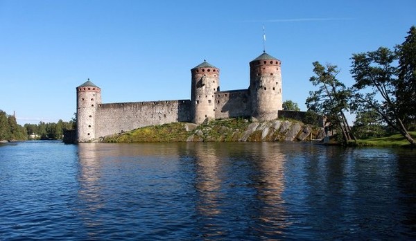 السياحة في قرية سافونلينا