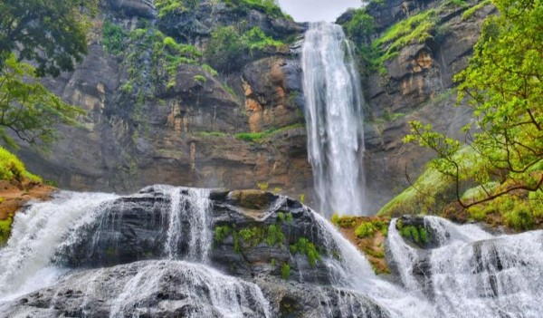 الشلالات السبعة