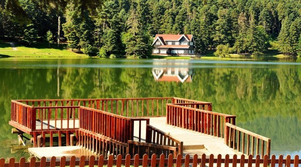 المغاور الطبيعية