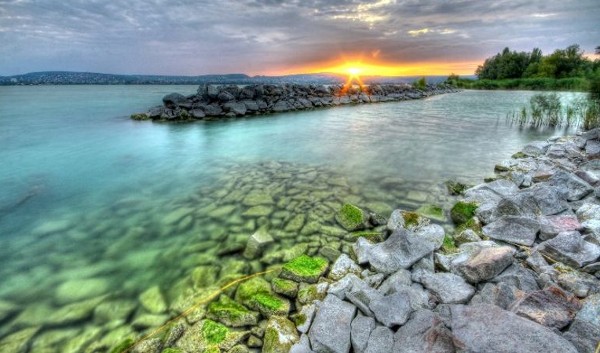 بحيرة بالاتون