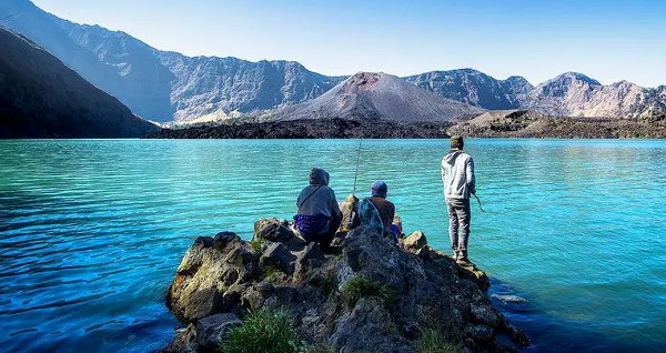 بحيرة سيجارا أناك