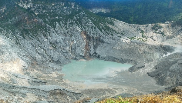 جبل تانكوبان بيراهو