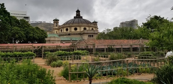 حدائق كومباني