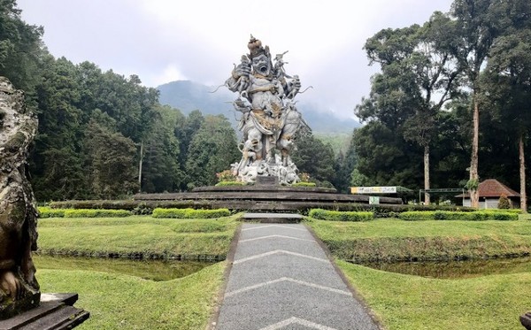 حديقة بالي النباتية