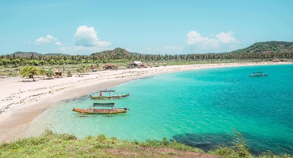 شاطئ كوتا لومبوك