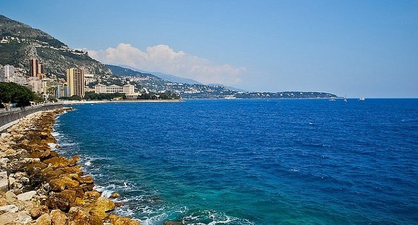 شاطئ لارفوتو