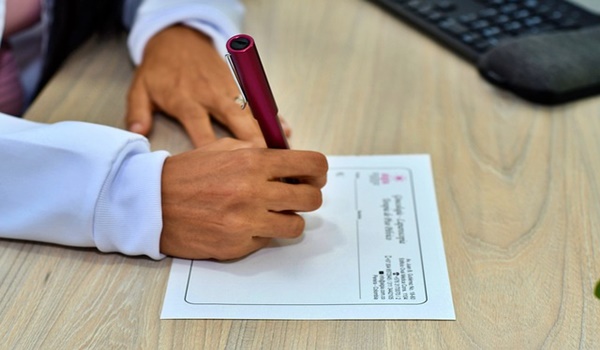 طبيب عام عربي في هاغن