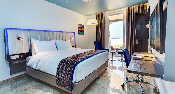 فندق بارك ان الدقم