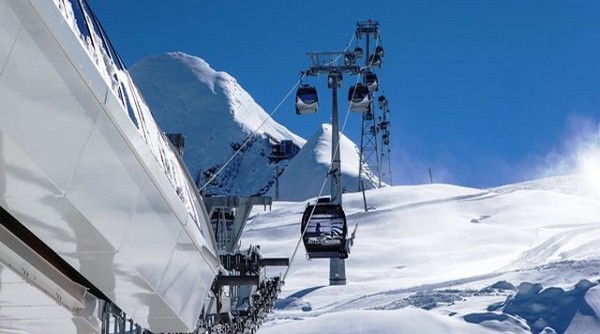 قمة كابرون الثلجية