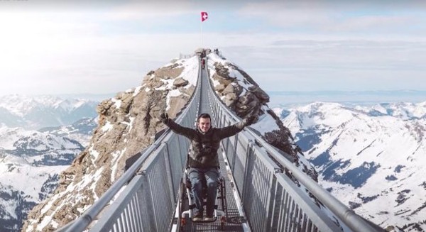 قمم ووك الجليدية 3000