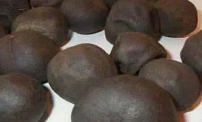 أضرار الليمون الأسود على الكلى