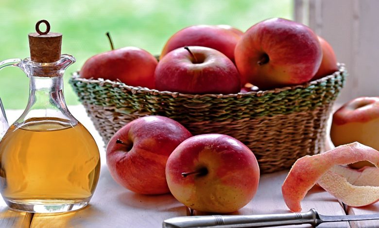 أضرار خل التفاح على الجلد