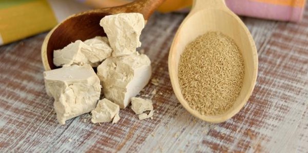 اضرار خميرة الخبز