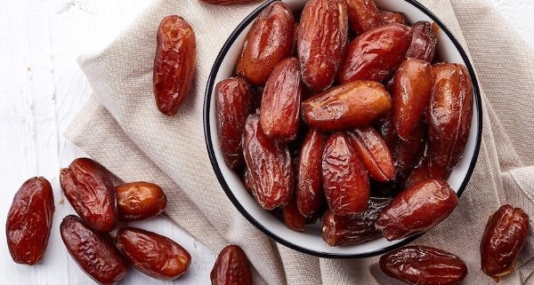 اهم فوائد التمر علي الريق