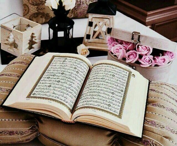 خلفيات موبايل دينية للنساء