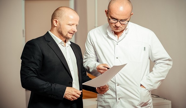 طبيب عربي جلدية في فرانكفورت