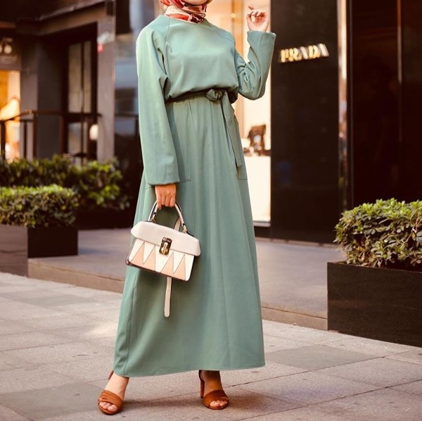 عبايات شبابية للمحجبات