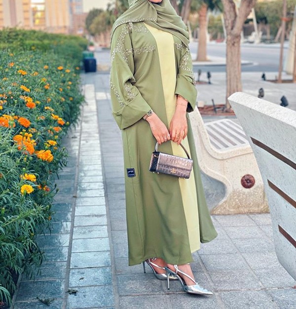 عبايات شبابية للمحجبات