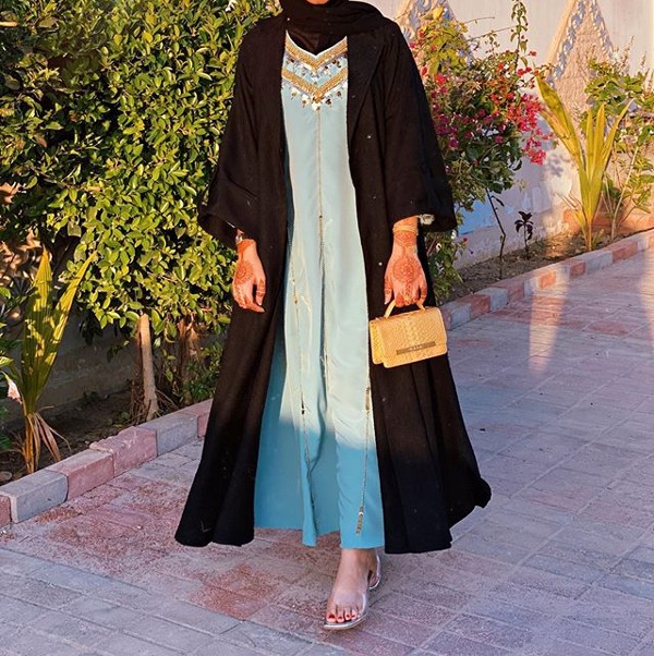 عبايات شبابية للمحجبات