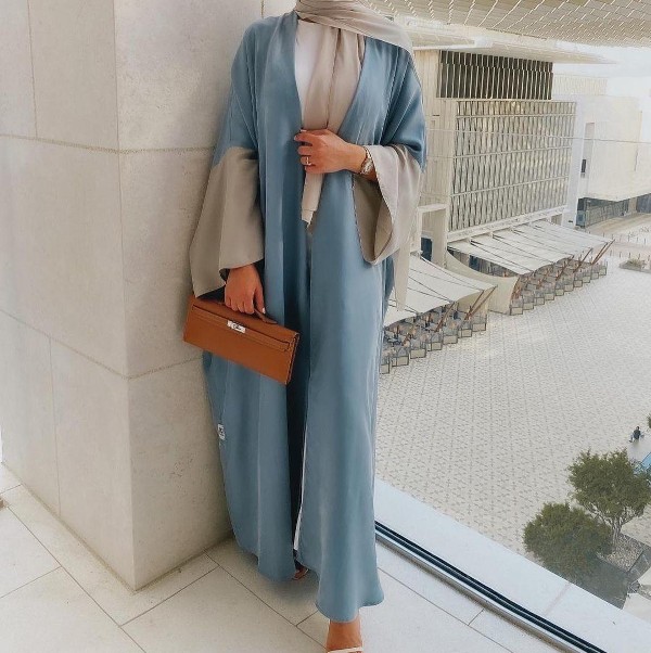 عبايات شبابية للمحجبات