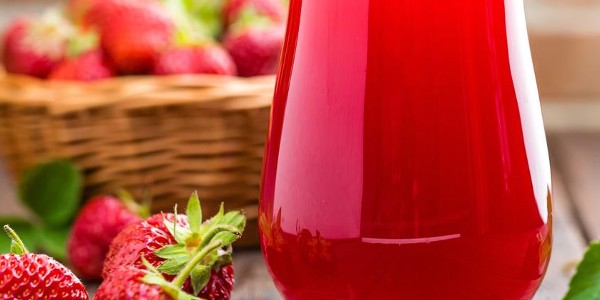 فوائد عصير الفراولة