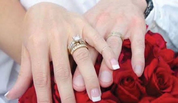 الفرق بين المهر والشبكة