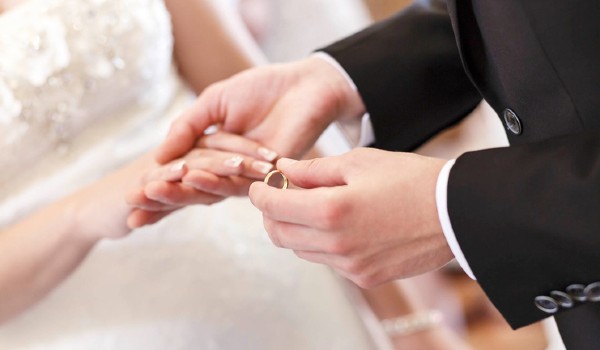 الفرق بين المهر والشبكة