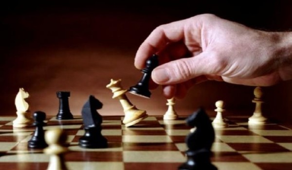 حكم لعب الشطرنج