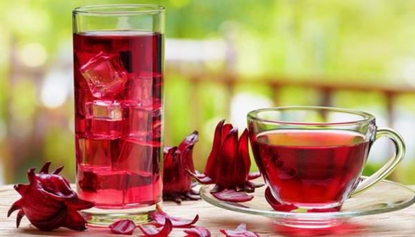 أضرار الكركديه الساخن