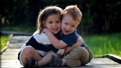 تفسير رؤية الاخت في المنام للعزباء