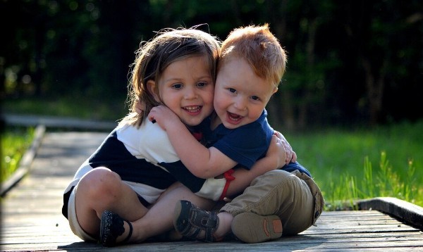 تفسير رؤية الاخت في المنام للعزباء