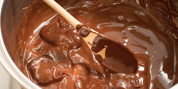 شوكولاتة قابلة للدهن فاطمة أبو حاتي