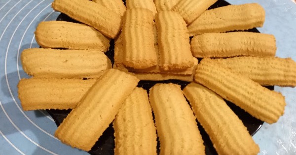 طريقة عمل بسكويت النشادر فاطمة أبو حاتي