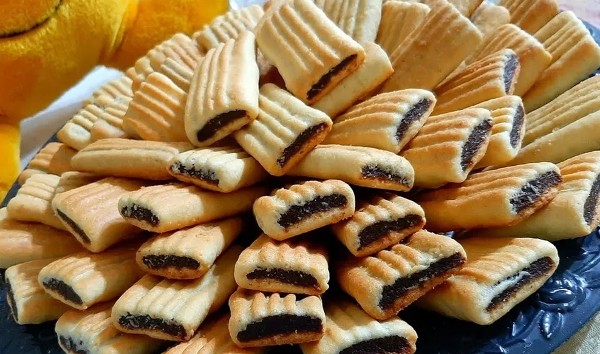 طريقة عمل بسكويت بالعجوة فاطمة أبو حاتي