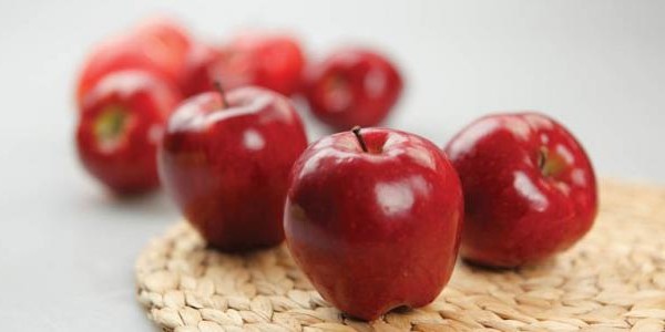 فوائد التفاح الاحمر