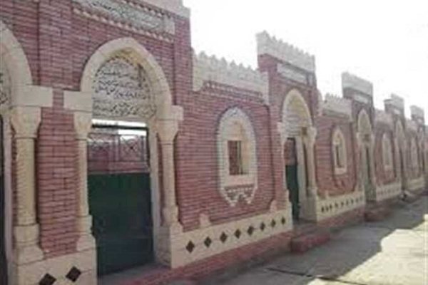 ما حكم زيارة القبور يوم العيد