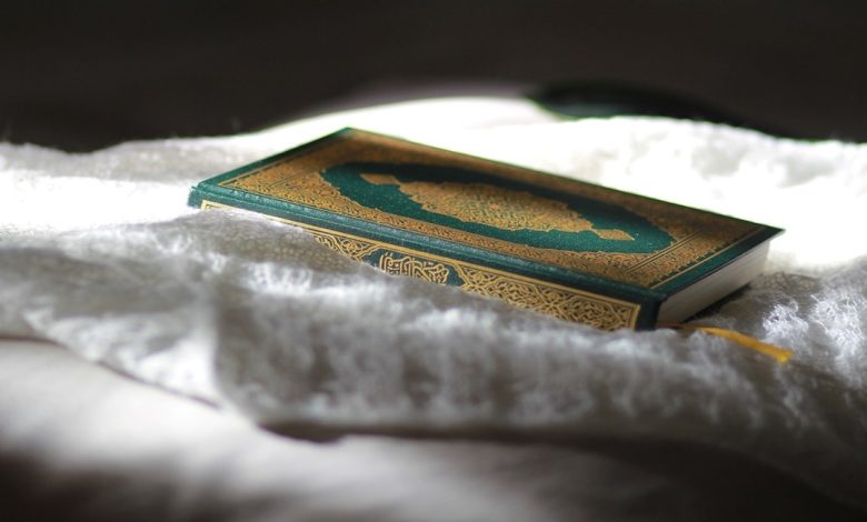 معنى همزة لمزة