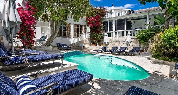 منتجع شكالاند