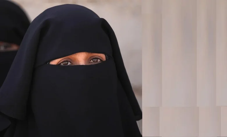 هل يجوز لبس النقاب إجباريا ؟
