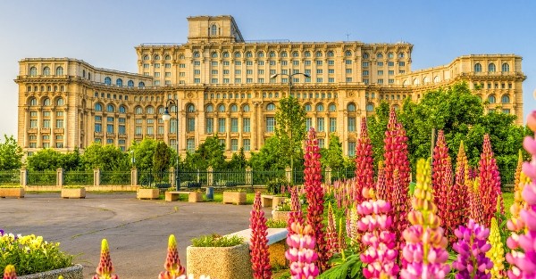 أكبر القصور في العالم